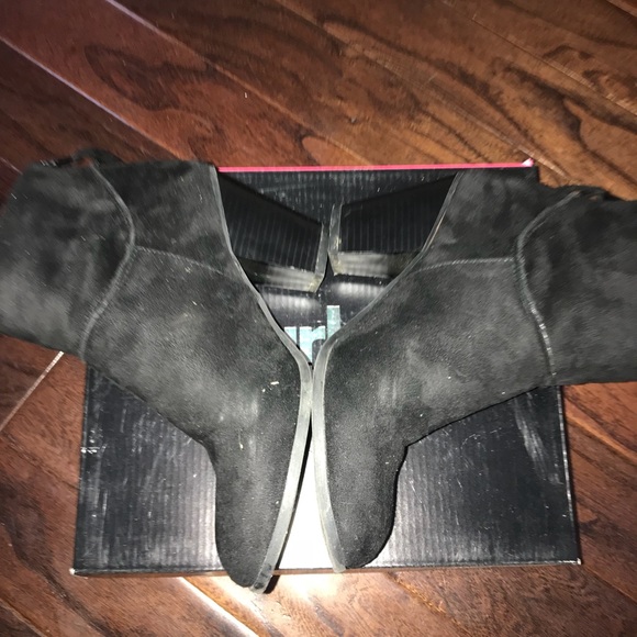 CR Booties - Picture 7 of 8